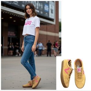 Vans Sneakers Sport Low Damen Gum
Multi Yellow Mustard and pink  NWT size 8